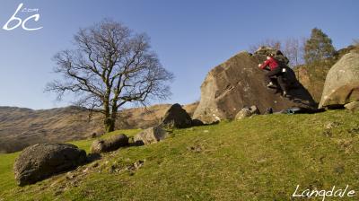 SÃ©verine warmed up on the easy blocs.